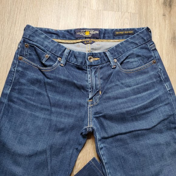 Lucky Brand The Sweet Jean Boot Cut  Women's Size 4/27 Dark Wash Mid Rise. Good - Picture 3 of 13